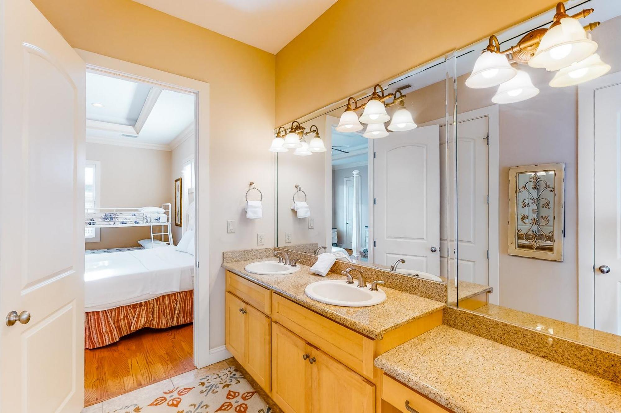 Serenity By The Sea - Main House Panama City Beach Room photo