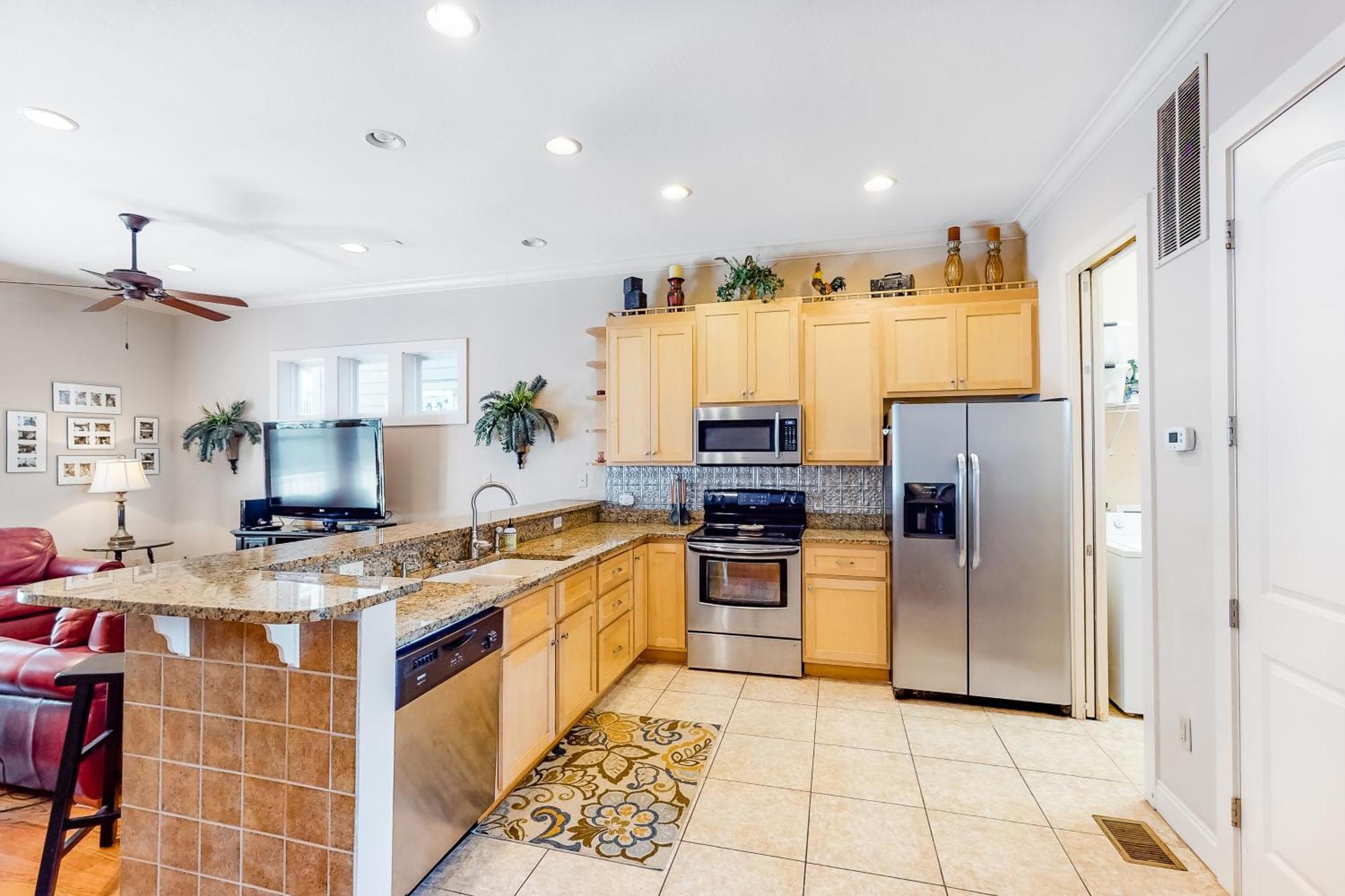 Serenity By The Sea - Main House Panama City Beach Room photo